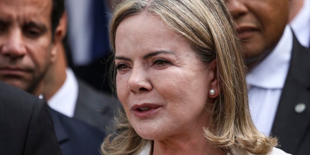 Gleisi confirma que deixa Secretaria de Relações Institucionais dia 31